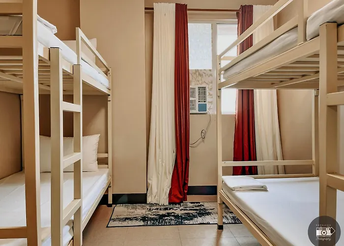 Spacious Family 2 Br Condo, Free Swimming Pool&gym * Manila