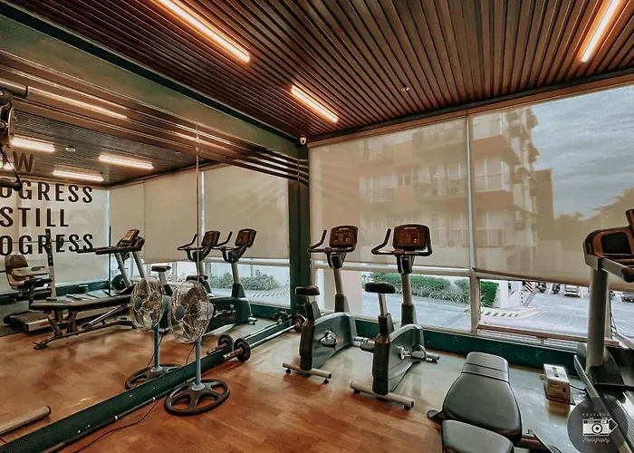 Spacious Family 2 Br Condo, Free Swimming Pool&gym * Manila