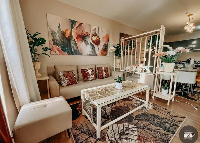 Spacious Family 2 Br Condo, Free Swimming Pool&gym